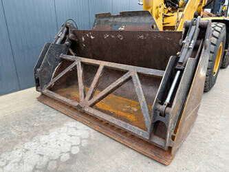 2014-caterpillar-930k-1462815-47817032