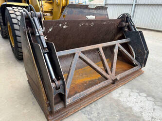 2014-caterpillar-930k-1462815-47817033
