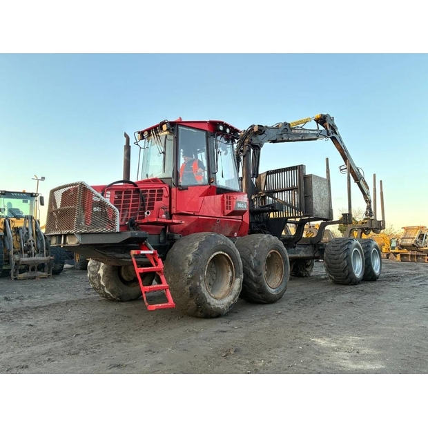 2011 Komatsu 4-47819829