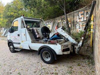 2009-renault-mascott-1462867-47827283