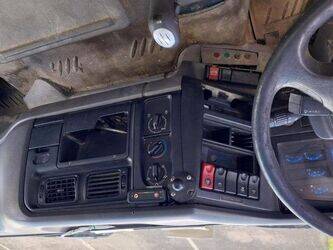 2002-renault-kerax-1462883-47827761