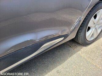 2014-renault-clio-1462884-47827776