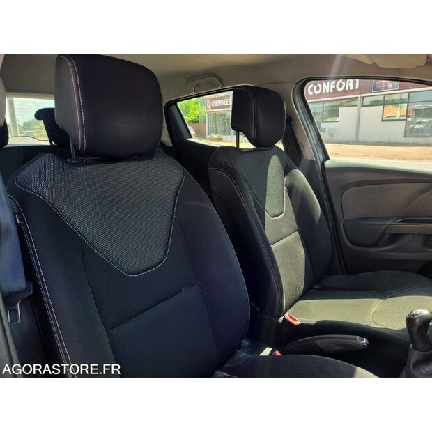 2014 Renault Clio-47827779