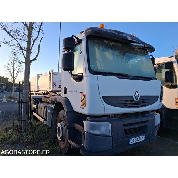 2016 Renault T-47827867