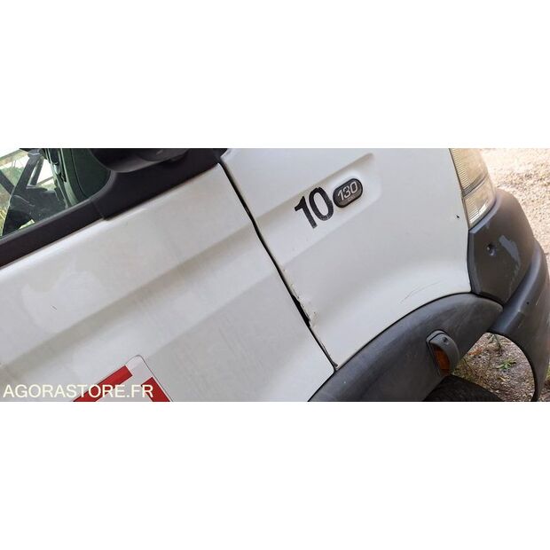 2009 Renault Mascott-47828065