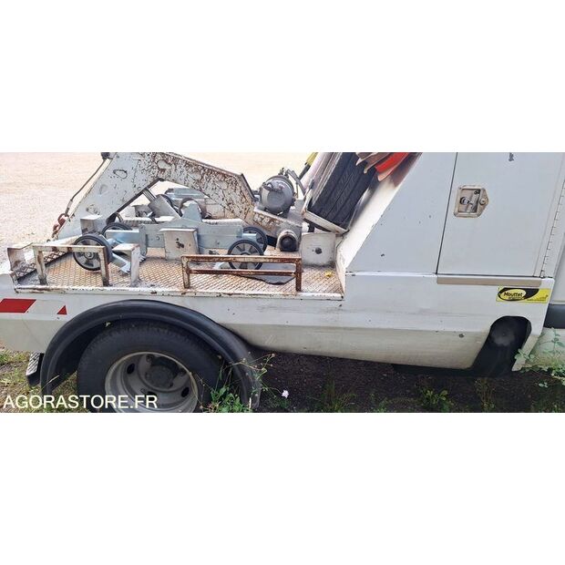 2009 Renault Mascott-47828068