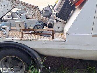 2009-renault-mascott-1462895-47828068