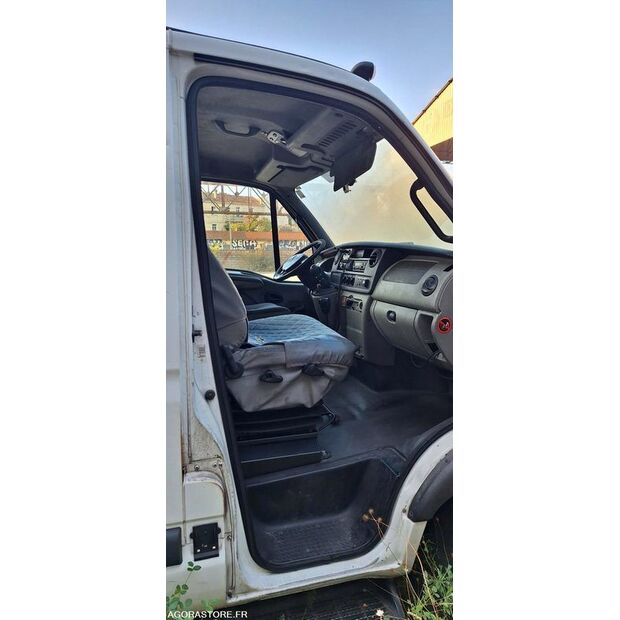 2009 Renault Mascott-47828070