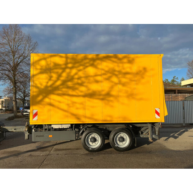 1994 JUNGE OTHERS-47831546