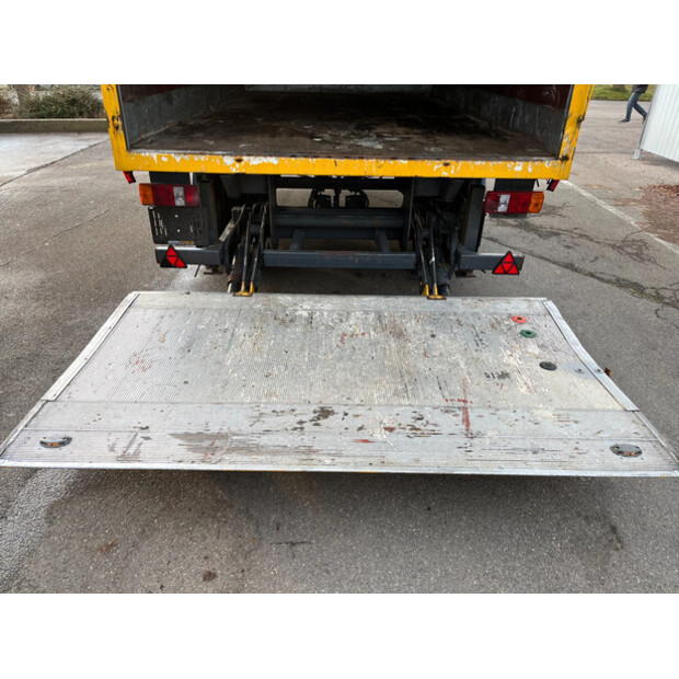 1994 JUNGE OTHERS-47831555