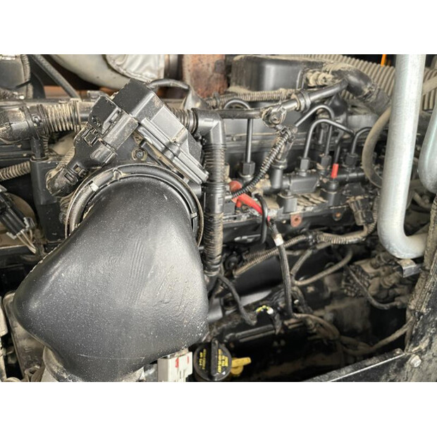 2022 Doosan 12 / 205-47831932