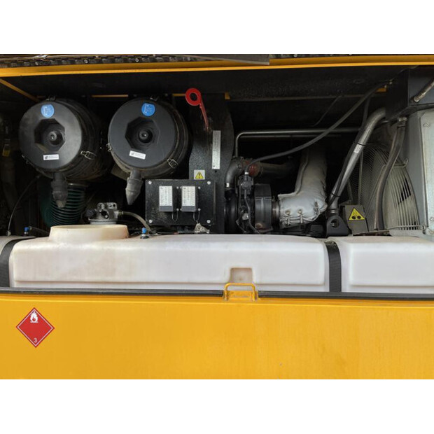 2022 Doosan 12 / 205-47831935