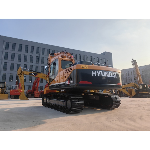 2025 Hyundai R220-9-47836877