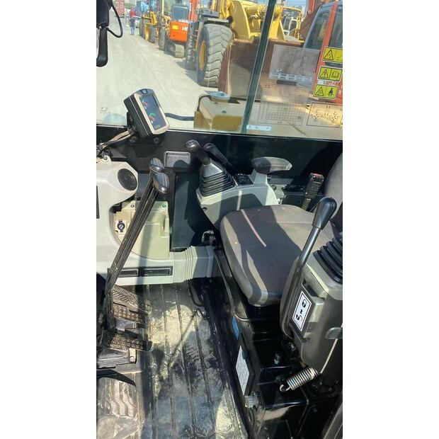 2025 كاتربيلر 305.5E2-47849280
