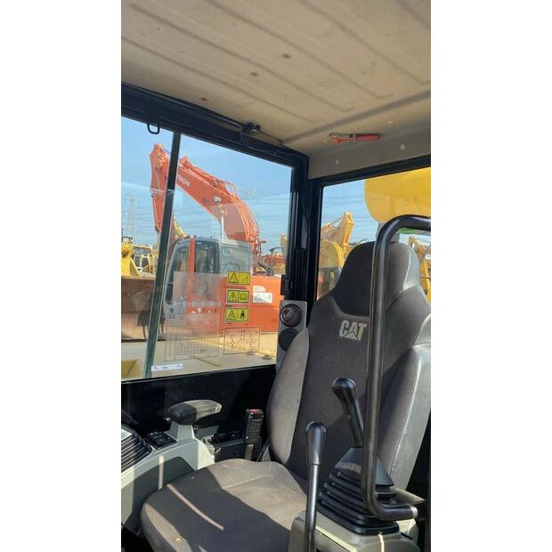 2025 كاتربيلر 305.5E2-47849282