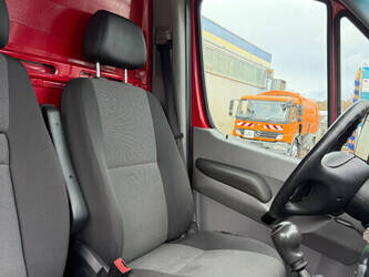2015-volkswagen-crafter-35-1462962-47849345