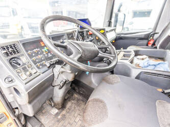 2004-scania-124g-420-1278345-47849389
