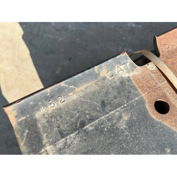 2026 Caterpillar 330C / 330D / 336D / 336E / 336F Shoes-47849714