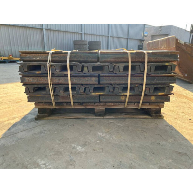 2026 Caterpillar 330C / 330D / 336D / 336E / 336F Shoes-47849717
