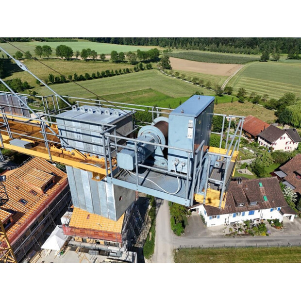 2005 Liebherr 132 EC-HM6-47851165