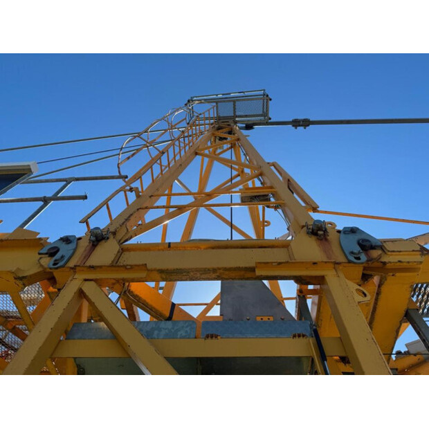 2005 Liebherr 132 EC-HM6-47851170