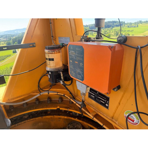 2005 Liebherr 132 EC-HM6-47851174