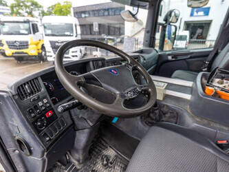 2014-scania-p400-1462963-47851712