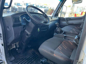 2025-mercedes-benz-accelo-915-1463025-47851861