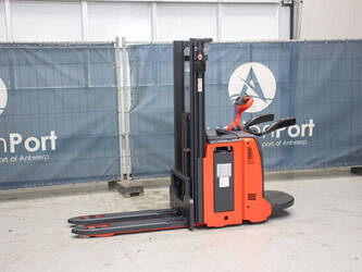 Image for PALLET STACKER 2021 Linde D14AP