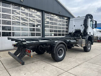 2026-mercedes-benz-arocs-1836-ak-4x4-container-chassis-47852291