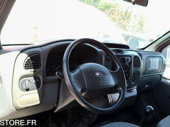 2003-ford-transit-1463219-47864783
