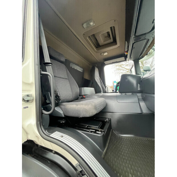 2005 سكانيا P310-47868366