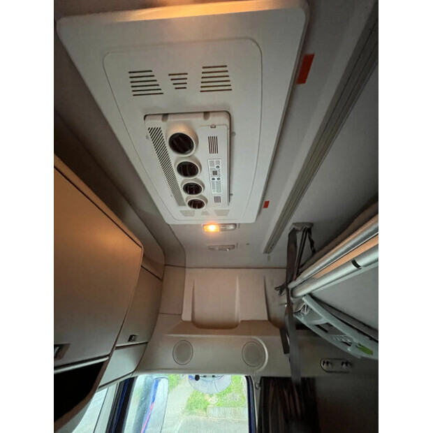 2018 داف XF 480-47868419