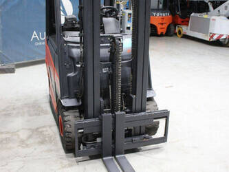 2016-linde-e20h-01-600-47868516
