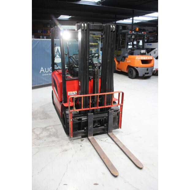2019 Hyster J2.5XN-47868802