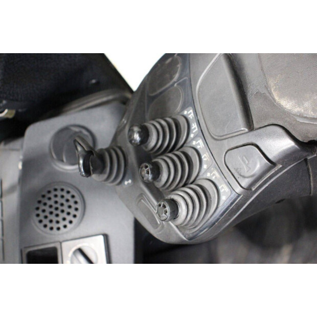 2015 Linde H30T-02-47869525