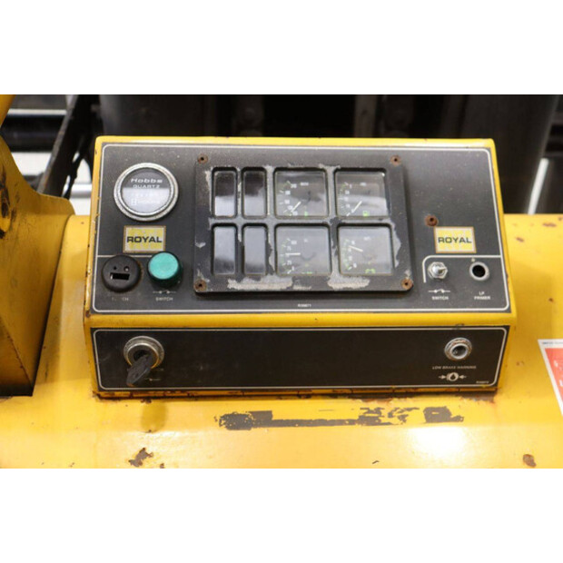 2000 Royal T400C-47870012