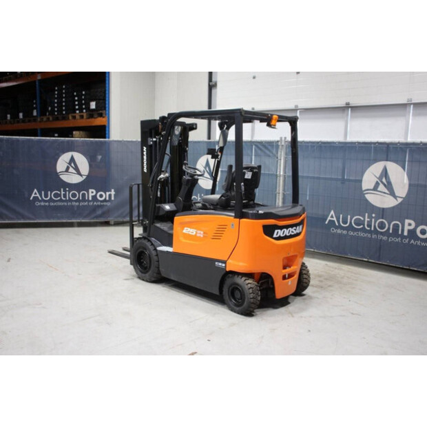 2023 Doosan B25x-7plus-47870189