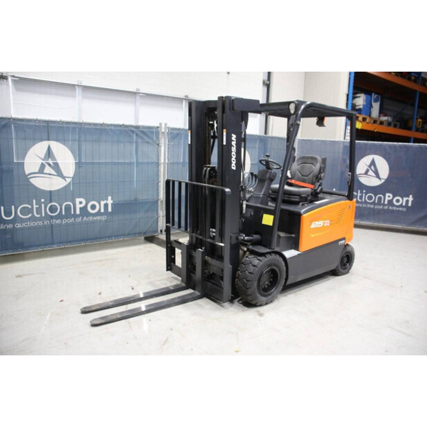 2023 Doosan B25x-7plus-47870194