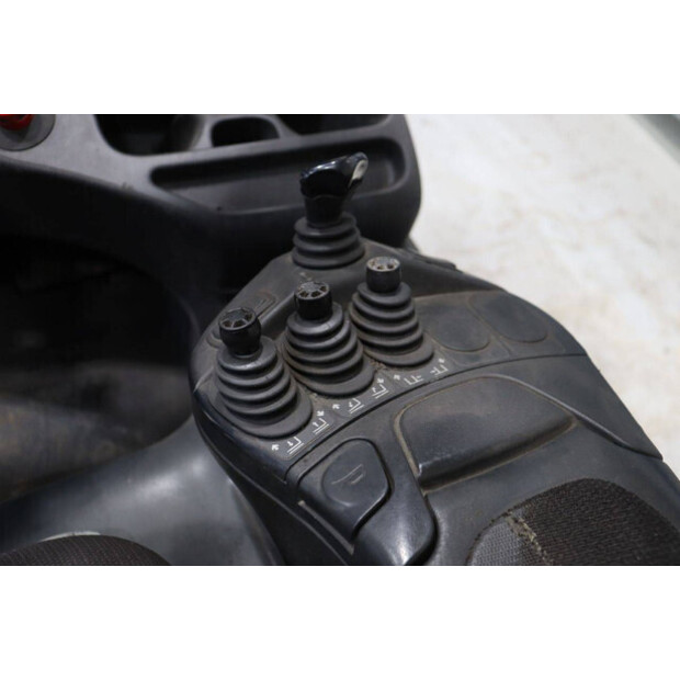 2012 Linde E25L-01-47870409