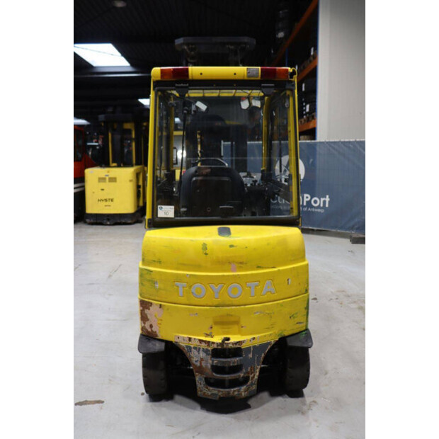 2011 Toyota 7FBMF25-47870490