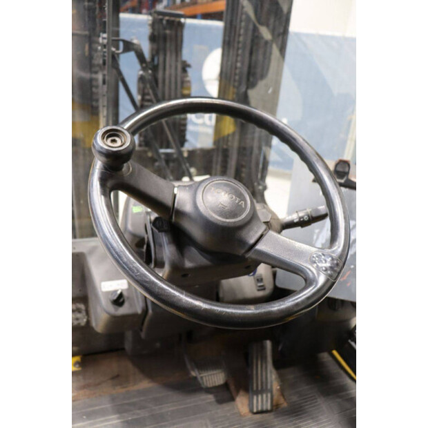2011 Toyota 7FBMF25-47870509