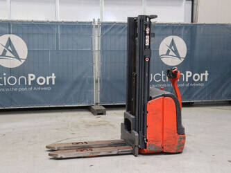 Image for PALLET STACKER 2014 Linde L14