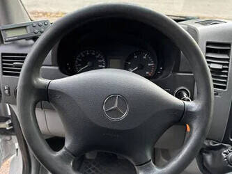 2012-mercedes-benz-sprinter-516-1463346-47872434