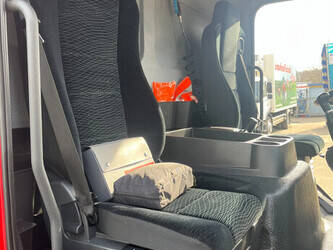 2017-mercedes-benz-atego-818-1463349-47872529