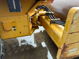 2010-caterpillar-cs74-1463360-47873015