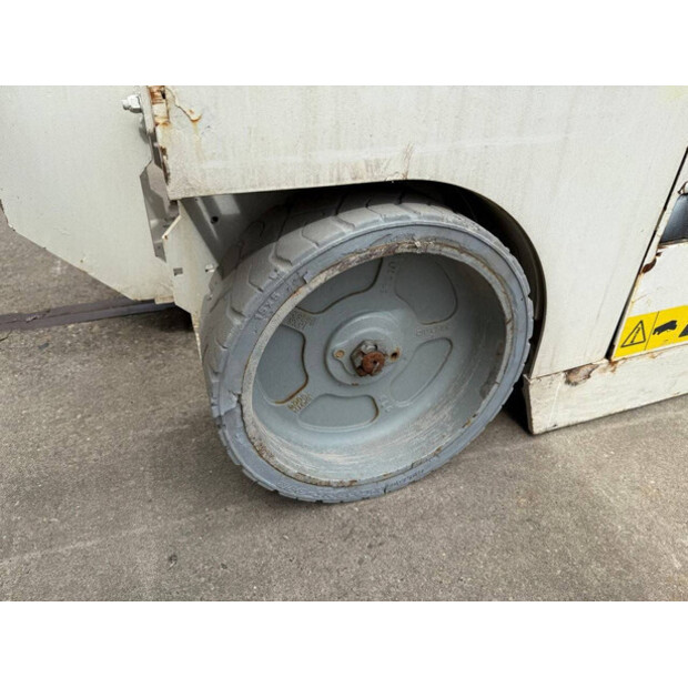 2015 Genie GS-4047-47874838