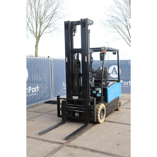 2021 Doosan B35X-7-47874915