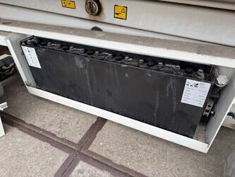 2016-holland-lift-hl84-e14-47874976