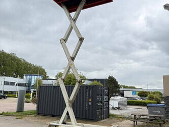 2016-holland-lift-hl84-e14-47874982
